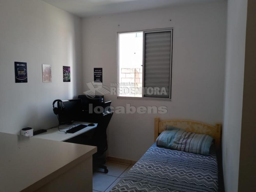 Comprar Apartamento / Padrão em São José do Rio Preto R$ 210.000,00 - Foto 11