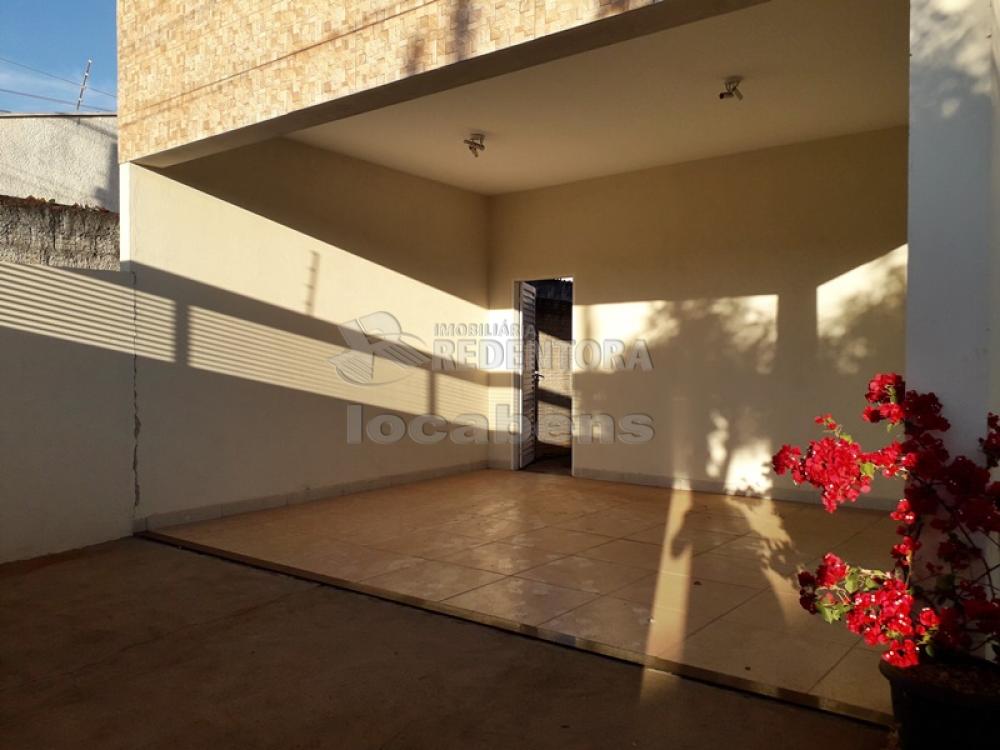 Alugar Casa / Padrão em São José do Rio Preto R$ 1.300,00 - Foto 12