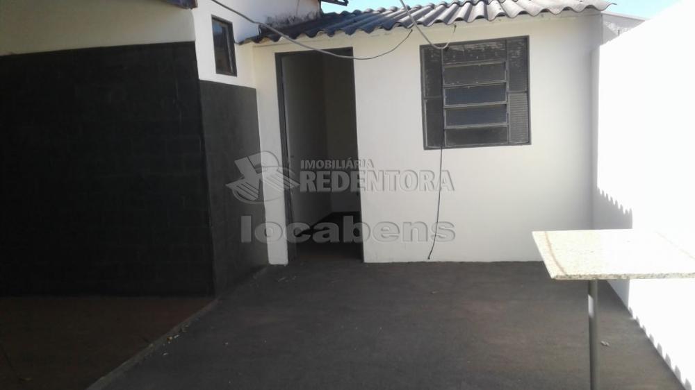 Alugar Casa / Padrão em São José do Rio Preto R$ 1.300,00 - Foto 21