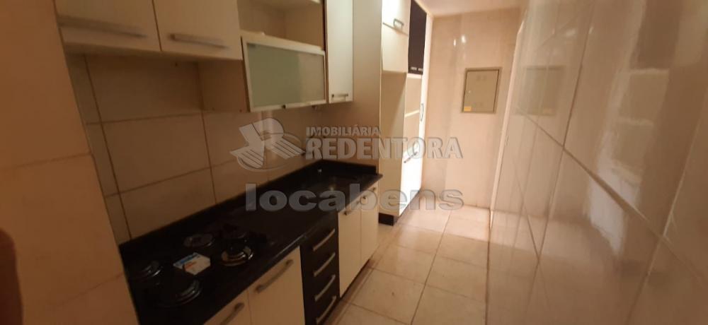 Alugar Apartamento / Padrão em São José do Rio Preto R$ 900,00 - Foto 10