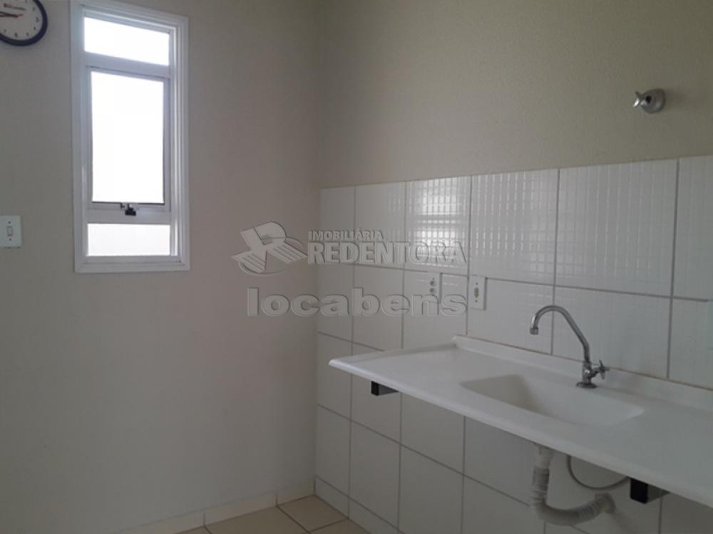 Comprar Casa / Padrão em São José do Rio Preto R$ 197.000,00 - Foto 6