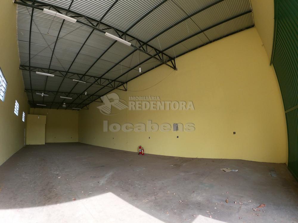 Alugar Comercial / Salão em São José do Rio Preto R$ 2.500,00 - Foto 2