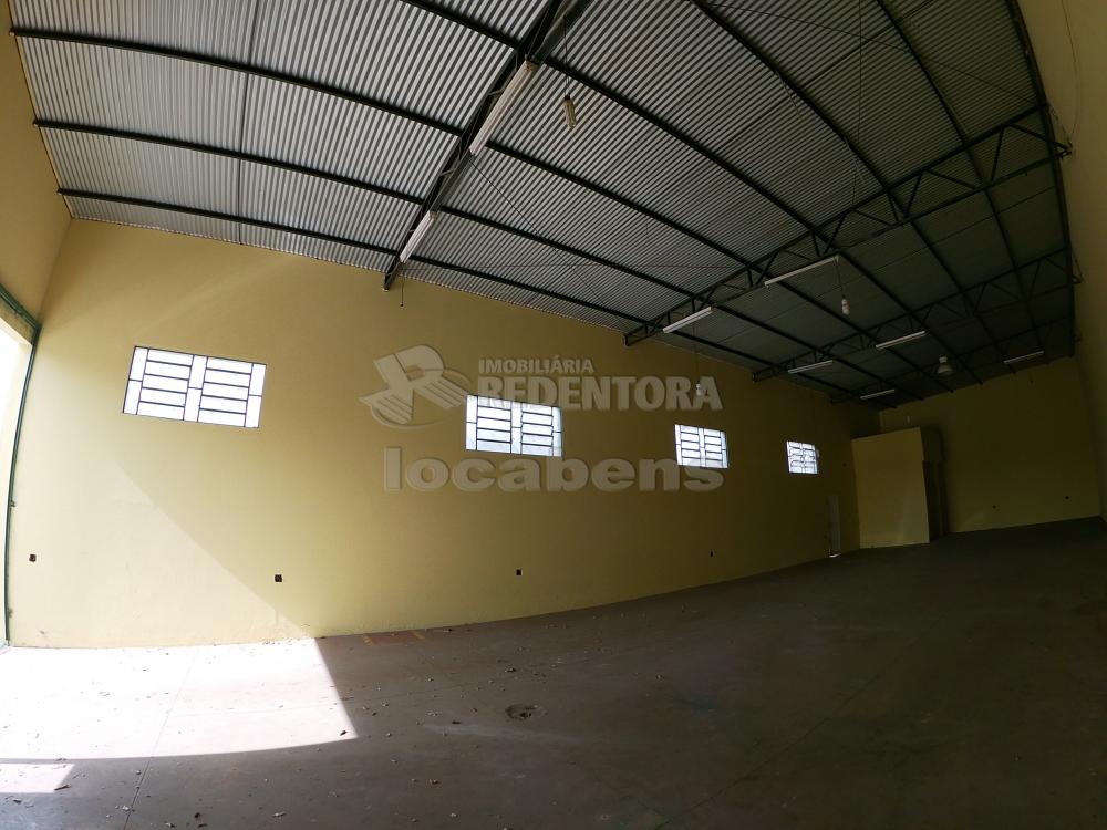 Alugar Comercial / Salão em São José do Rio Preto R$ 2.500,00 - Foto 4