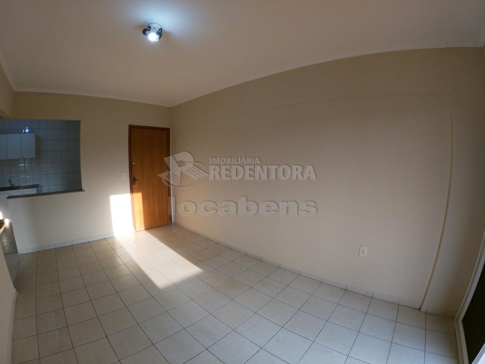 Alugar Apartamento / Padrão em São José do Rio Preto R$ 600,00 - Foto 4