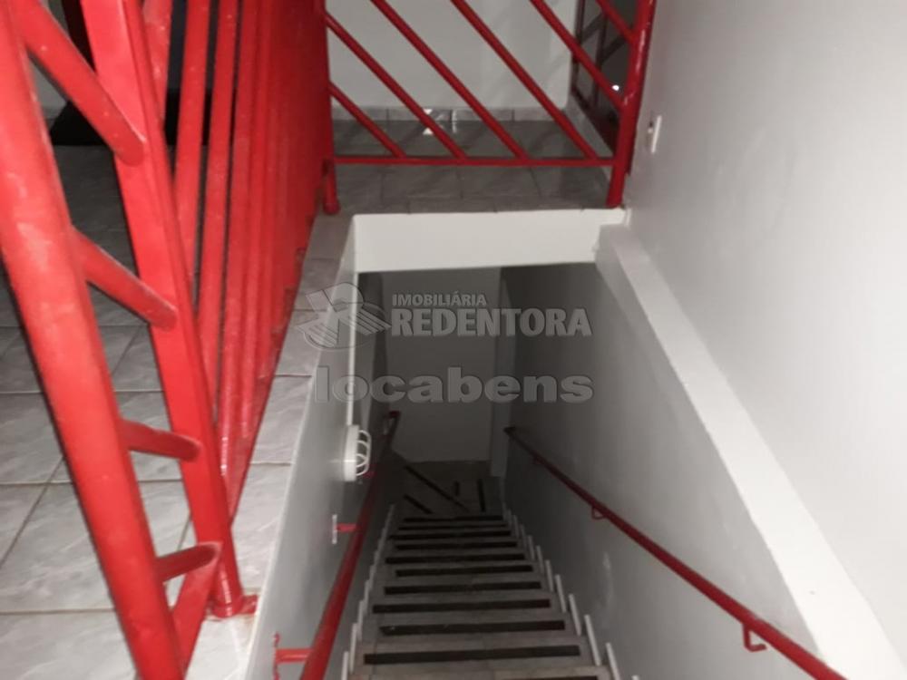 Alugar Comercial / Salão em São José do Rio Preto R$ 2.000,00 - Foto 3