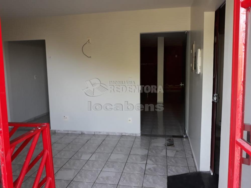 Alugar Comercial / Salão em São José do Rio Preto R$ 2.000,00 - Foto 7