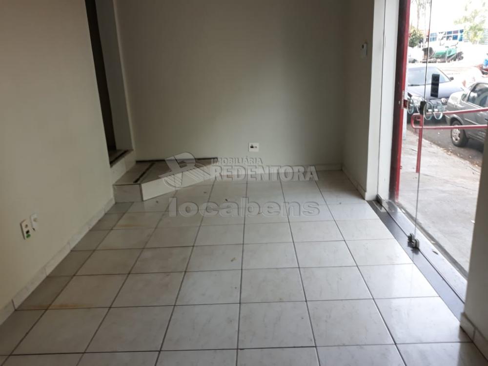 Alugar Comercial / Salão em São José do Rio Preto R$ 2.000,00 - Foto 14