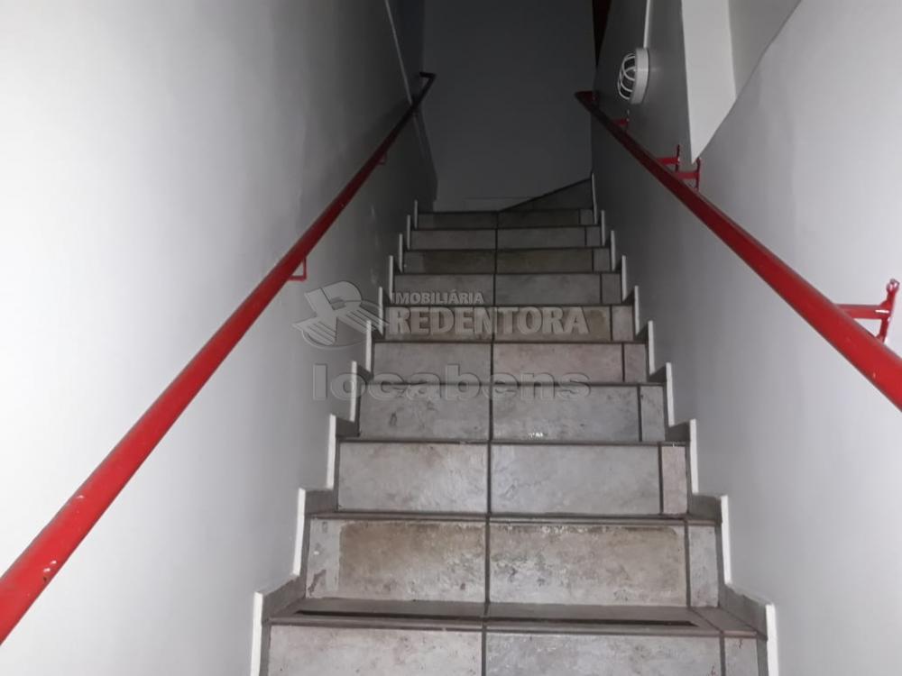 Alugar Comercial / Salão em São José do Rio Preto R$ 2.000,00 - Foto 36