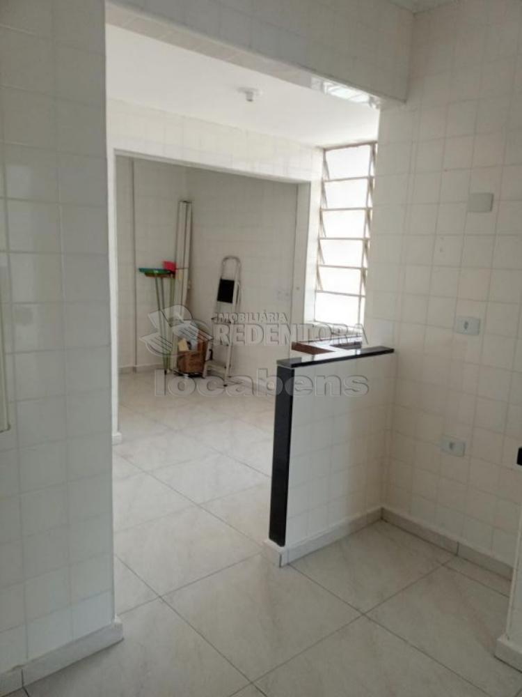 Alugar Apartamento / Padrão em São José do Rio Preto R$ 900,00 - Foto 16