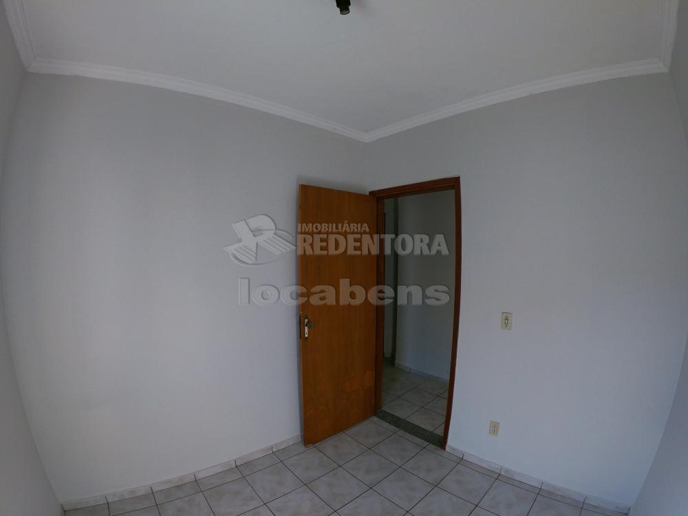 Alugar Apartamento / Padrão em São José do Rio Preto R$ 800,00 - Foto 14