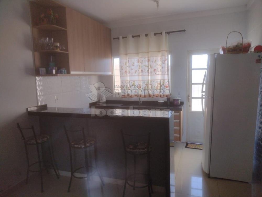 Comprar Casa / Padrão em São José do Rio Preto R$ 235.000,00 - Foto 2