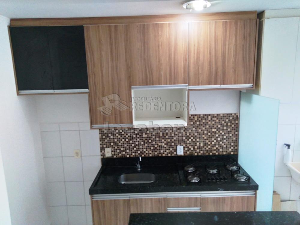 Alugar Apartamento / Padrão em São José do Rio Preto R$ 800,00 - Foto 9