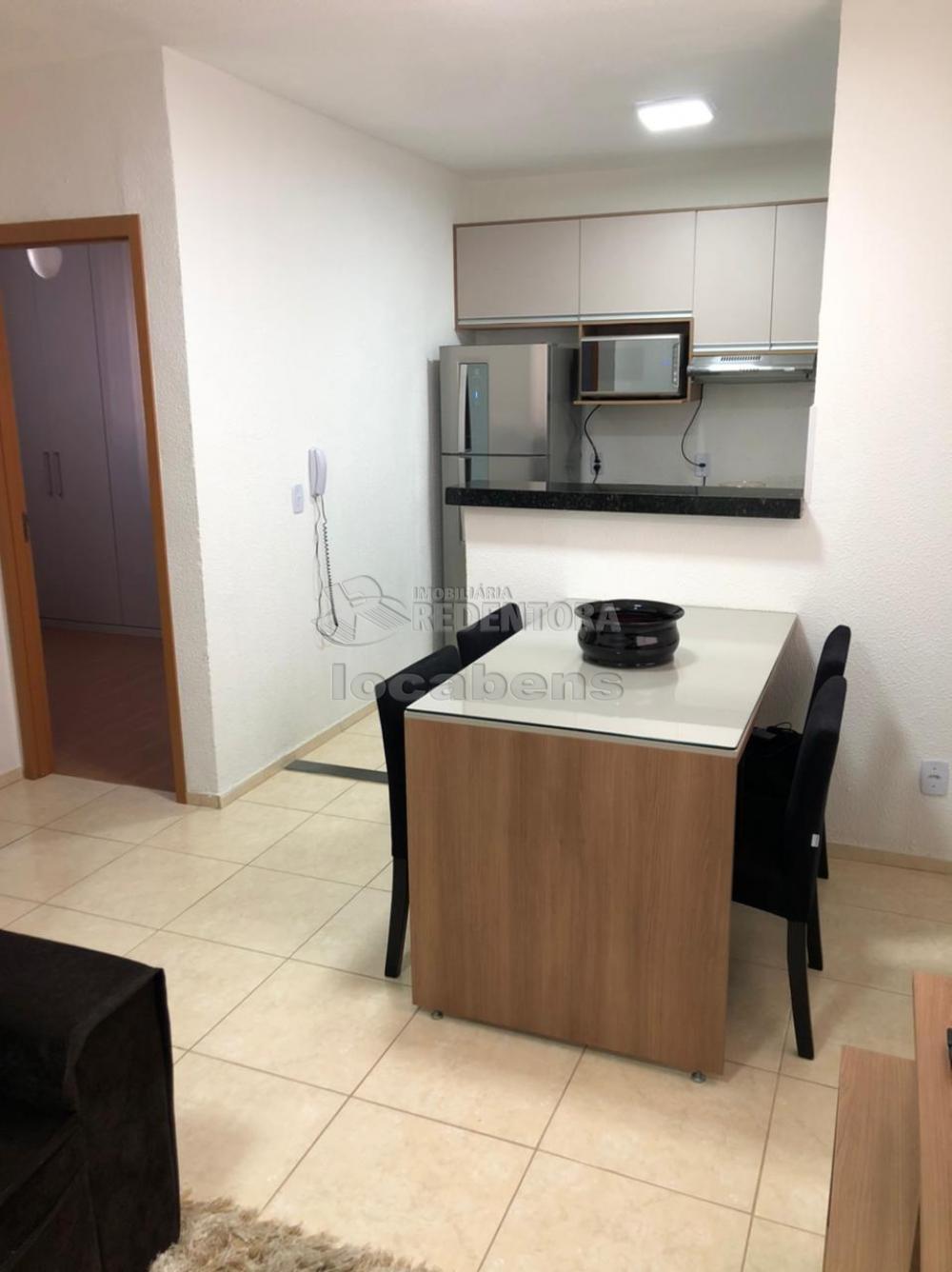 Alugar Apartamento / Padrão em São José do Rio Preto R$ 1.100,00 - Foto 1