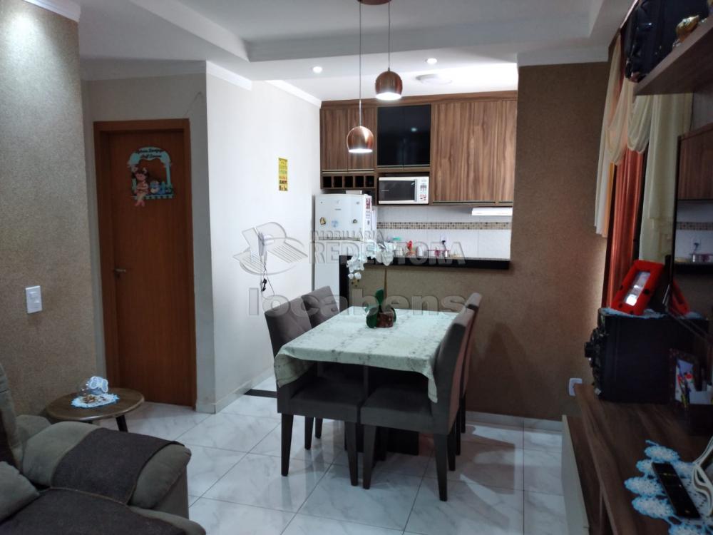 Comprar Apartamento / Padrão em São José do Rio Preto R$ 200.000,00 - Foto 1