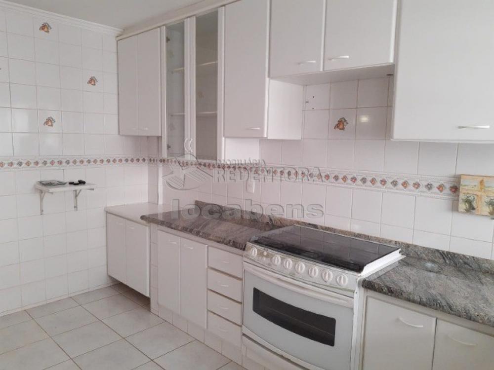 Comprar Apartamento / Padrão em São José do Rio Preto apenas R$ 300.000,00 - Foto 2