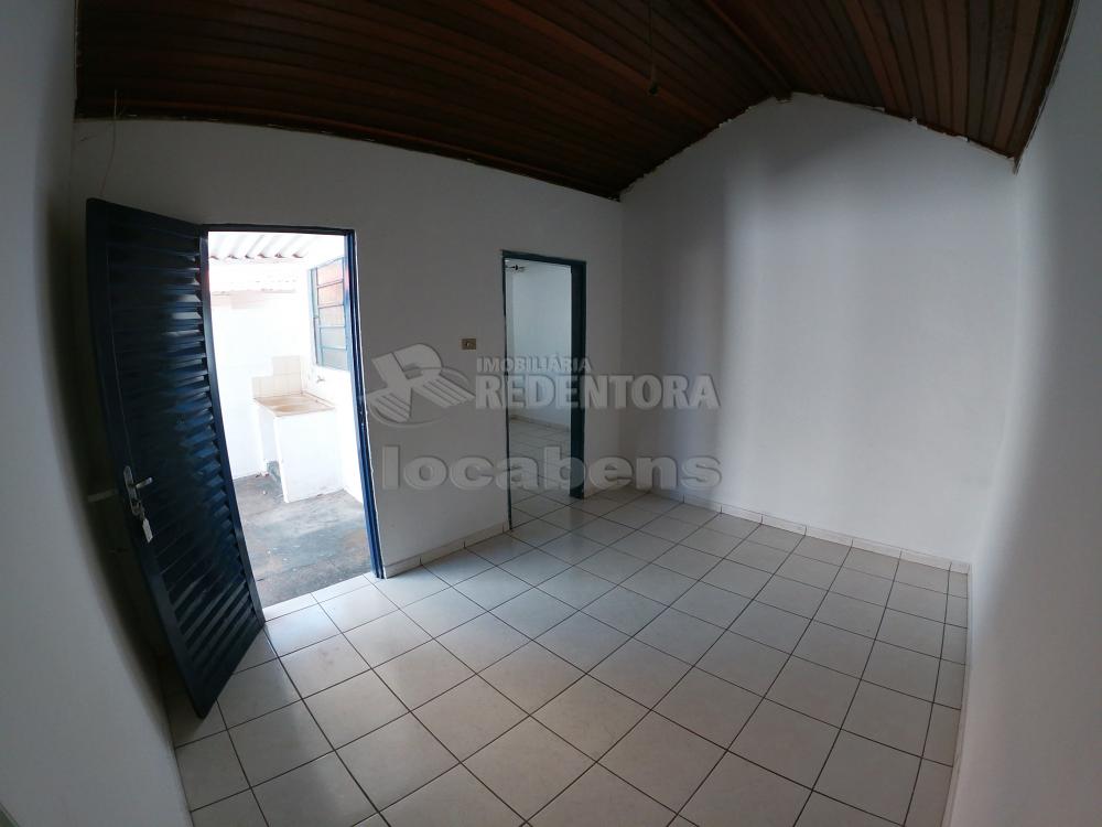 Alugar Casa / Padrão em São José do Rio Preto apenas R$ 450,00 - Foto 2