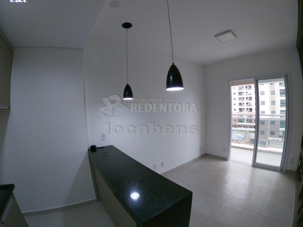 Comprar Apartamento / Studio em São José do Rio Preto R$ 360.000,00 - Foto 1