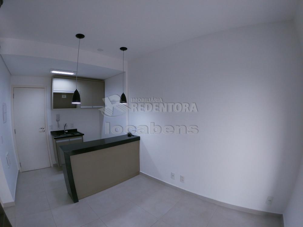 Comprar Apartamento / Studio em São José do Rio Preto R$ 360.000,00 - Foto 3