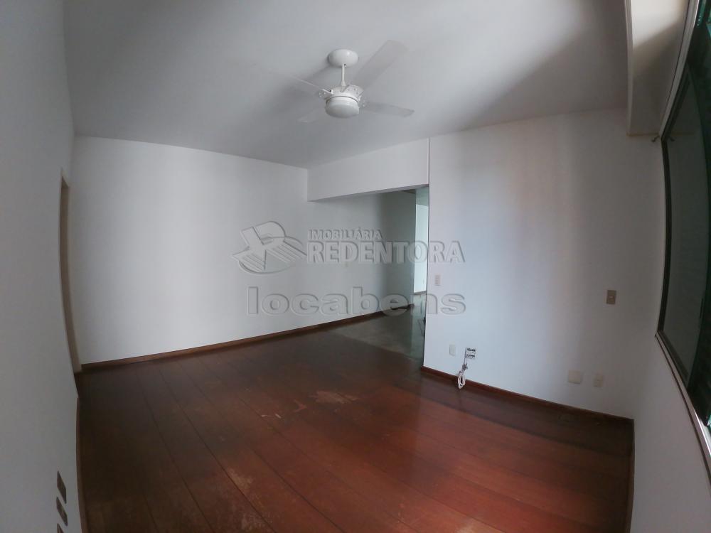Alugar Apartamento / Padrão em São José do Rio Preto R$ 900,00 - Foto 32