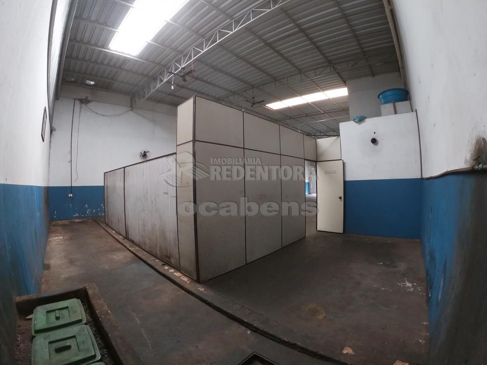 Alugar Comercial / Salão em São José do Rio Preto R$ 3.000,00 - Foto 4