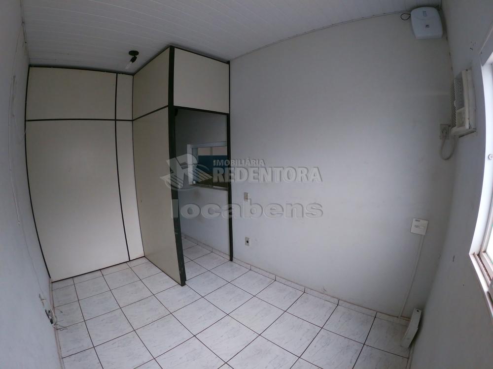 Alugar Comercial / Salão em São José do Rio Preto R$ 3.000,00 - Foto 15