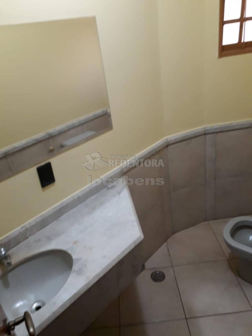 Alugar Casa / Padrão em São José do Rio Preto R$ 4.000,00 - Foto 13