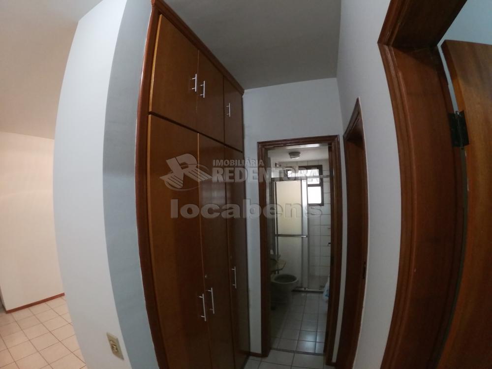 Alugar Apartamento / Padrão em São José do Rio Preto R$ 1.100,00 - Foto 9