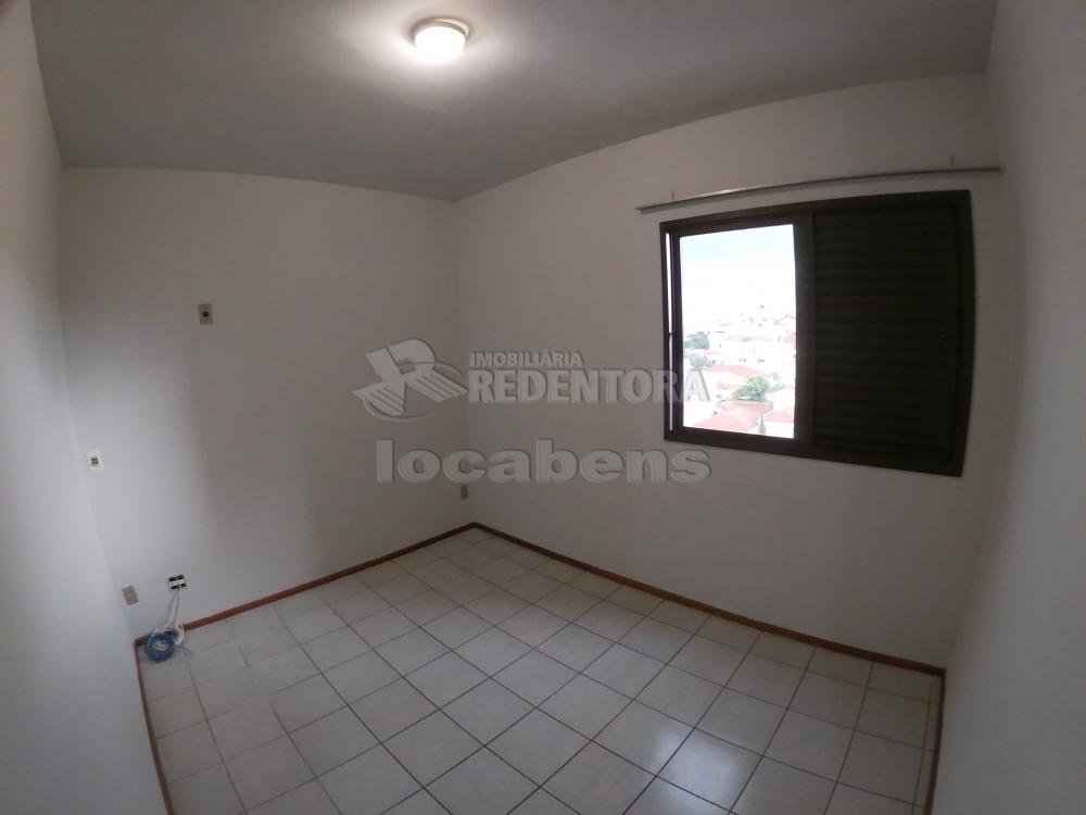 Alugar Apartamento / Padrão em São José do Rio Preto R$ 1.100,00 - Foto 12