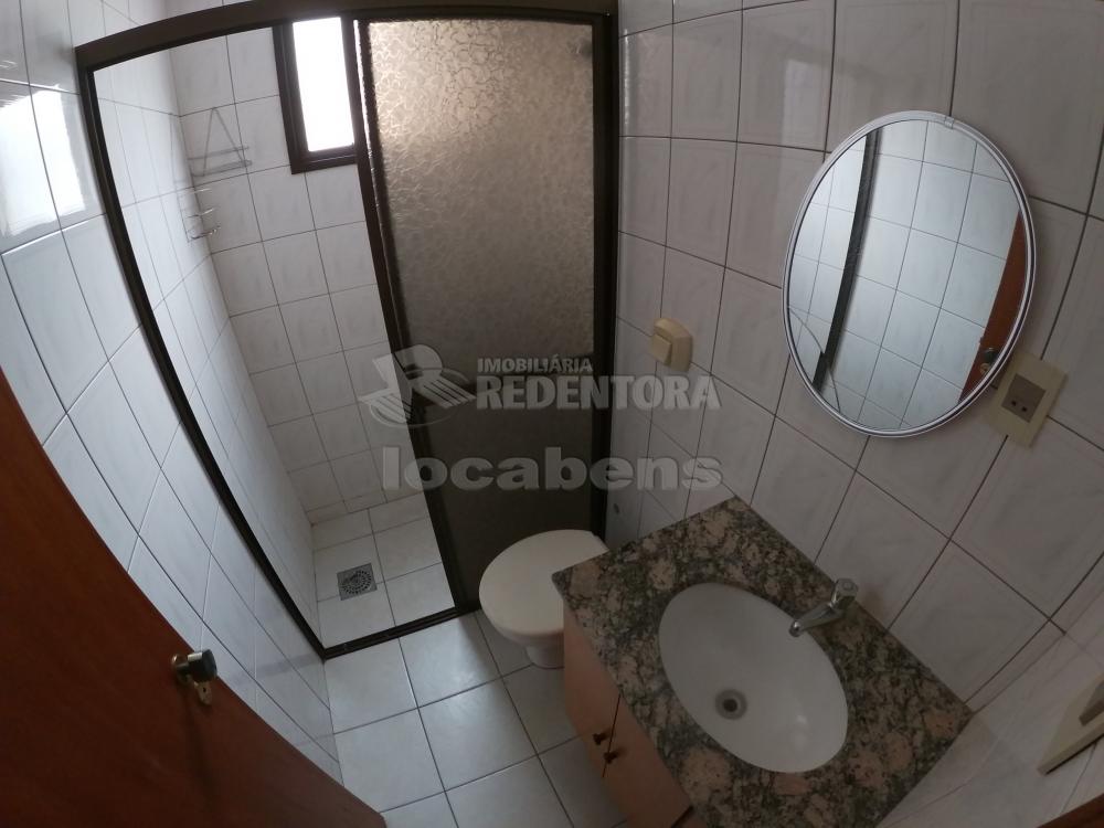 Alugar Apartamento / Padrão em São José do Rio Preto R$ 800,00 - Foto 14