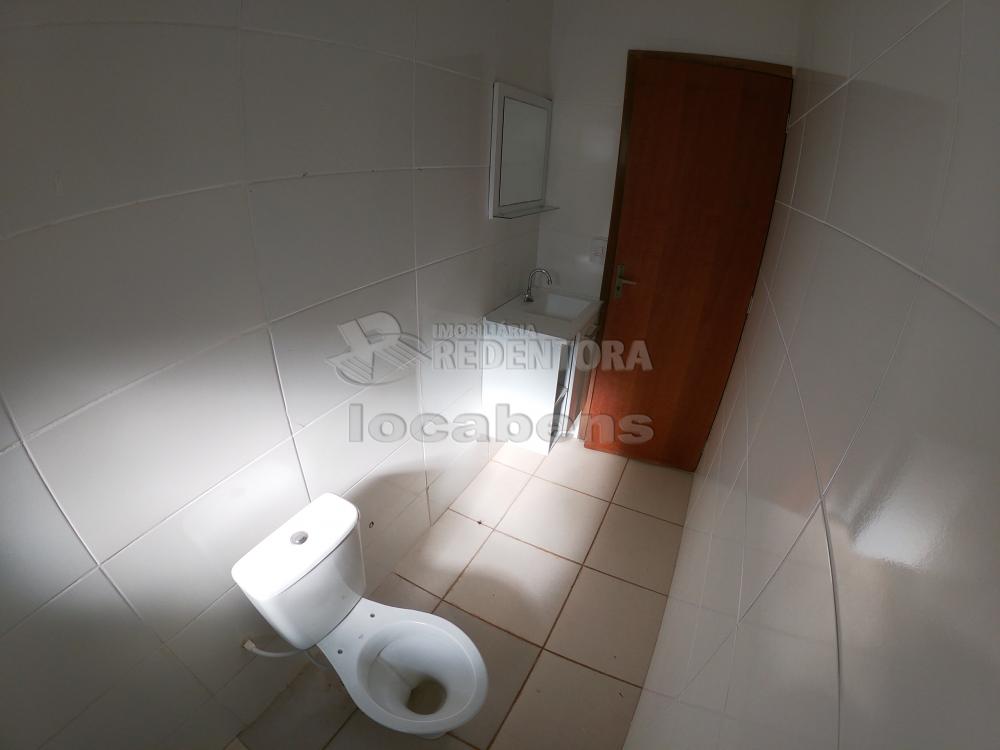 Alugar Casa / Padrão em São José do Rio Preto R$ 1.000,00 - Foto 8