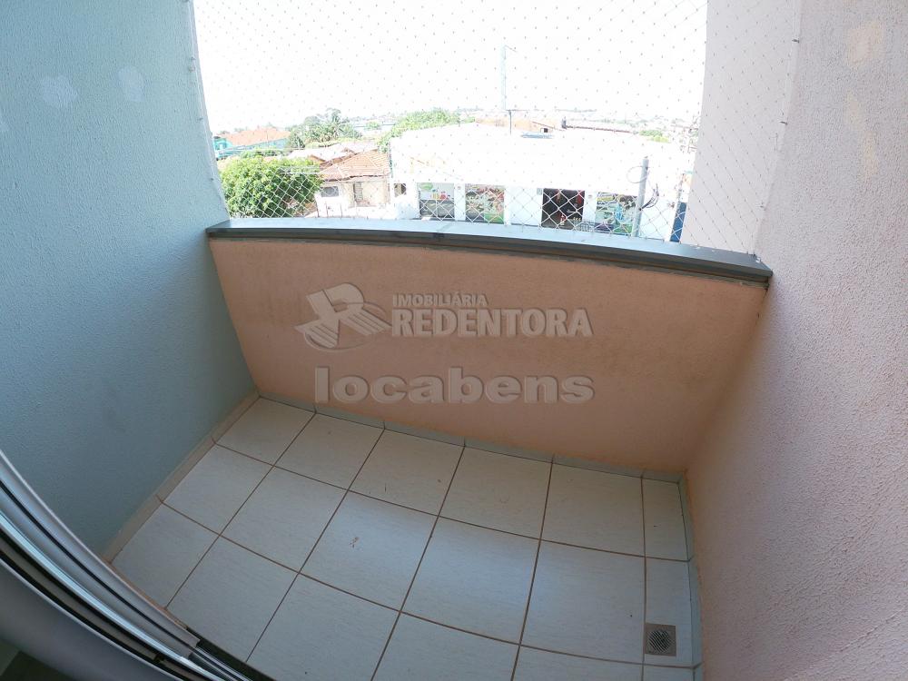 Alugar Apartamento / Padrão em São José do Rio Preto R$ 1.200,00 - Foto 5