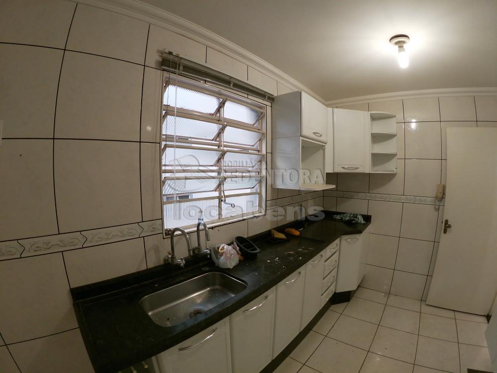 Alugar Apartamento / Padrão em São José do Rio Preto R$ 800,00 - Foto 16