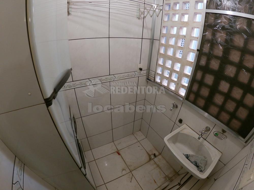 Alugar Apartamento / Padrão em São José do Rio Preto R$ 800,00 - Foto 17