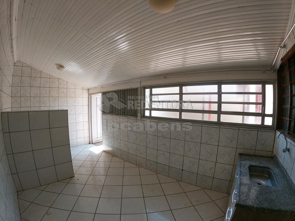 Alugar Casa / Padrão em São José do Rio Preto R$ 1.150,00 - Foto 8