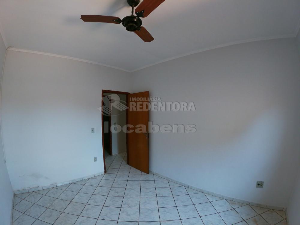 Alugar Casa / Padrão em São José do Rio Preto R$ 1.150,00 - Foto 25