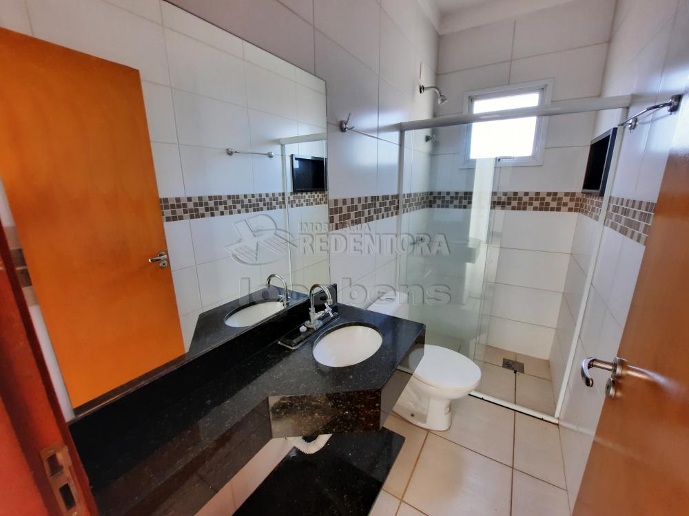 Alugar Apartamento / Padrão em São José do Rio Preto R$ 1.200,00 - Foto 16