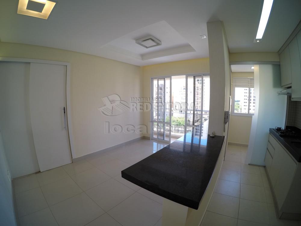 Alugar Apartamento / Padrão em São José do Rio Preto R$ 1.800,00 - Foto 1