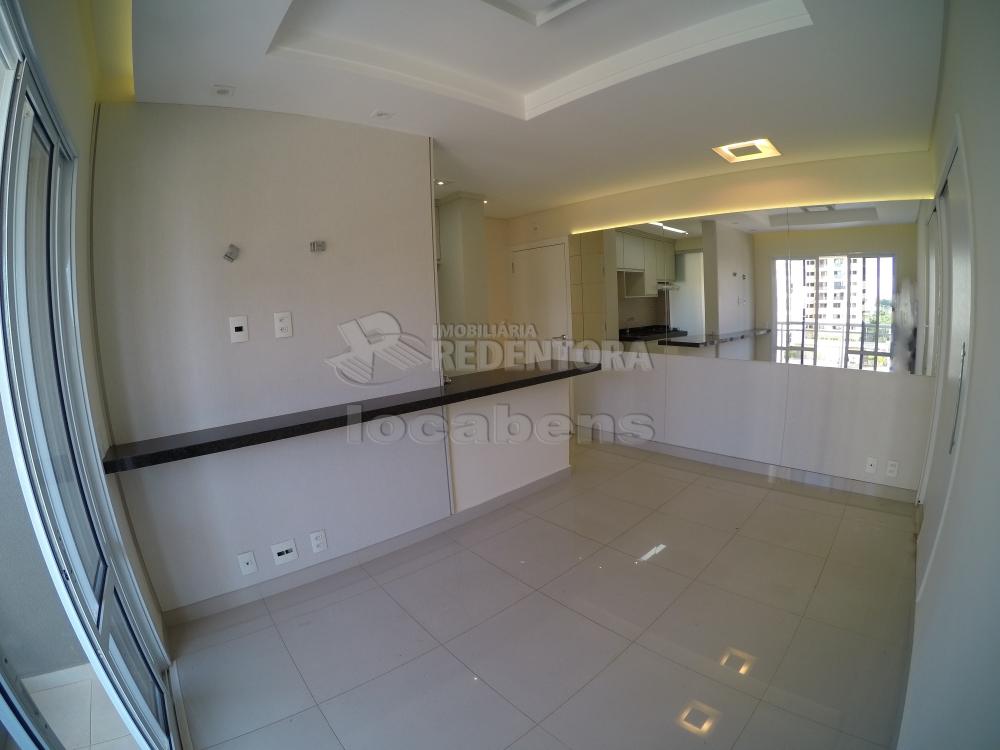 Alugar Apartamento / Padrão em São José do Rio Preto R$ 1.800,00 - Foto 3