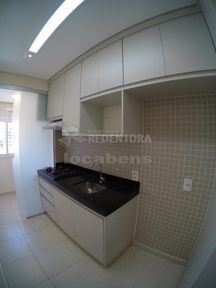 Alugar Apartamento / Padrão em São José do Rio Preto R$ 1.800,00 - Foto 11