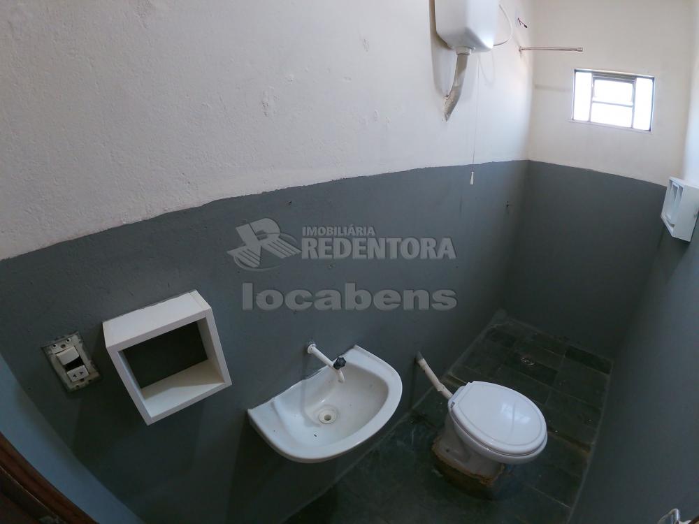 Alugar Casa / Padrão em São José do Rio Preto R$ 600,00 - Foto 6