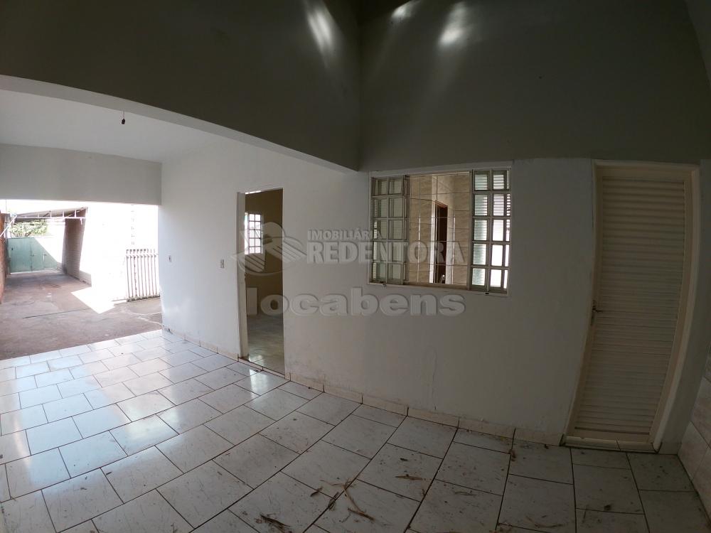 Comprar Casa / Padrão em Guapiaçu - Foto 1