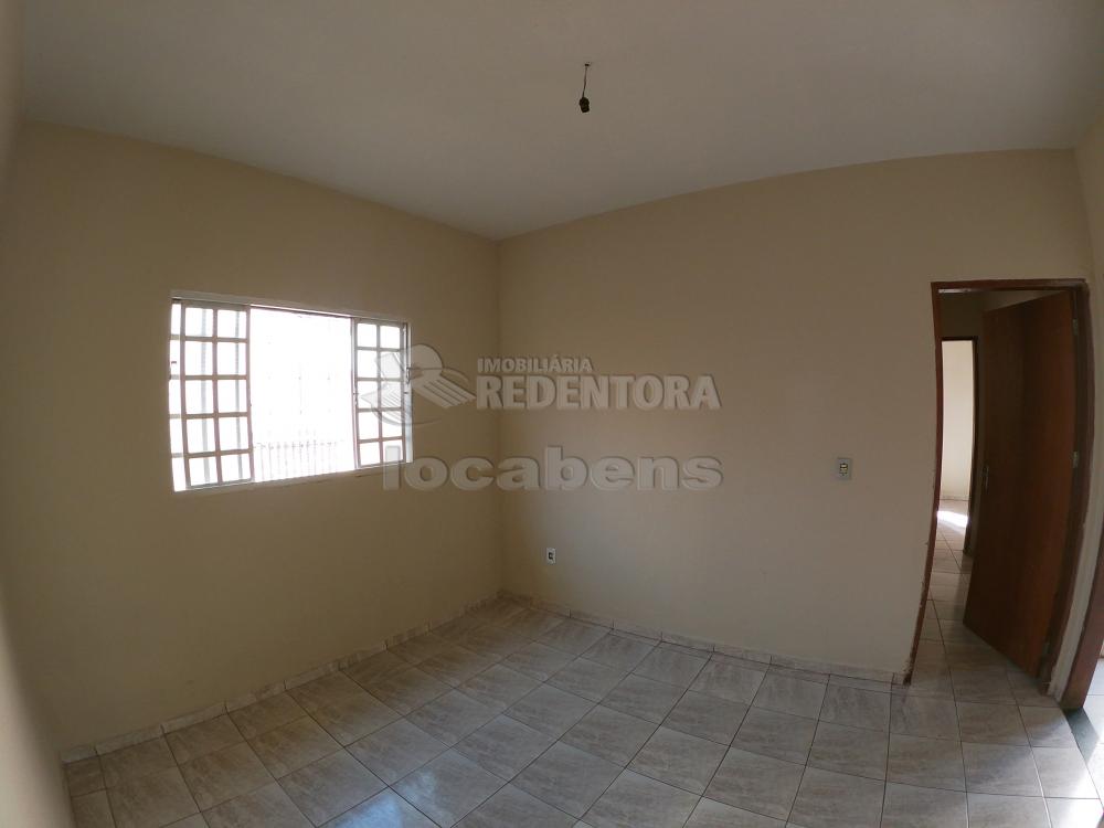 Comprar Casa / Padrão em Guapiaçu - Foto 2