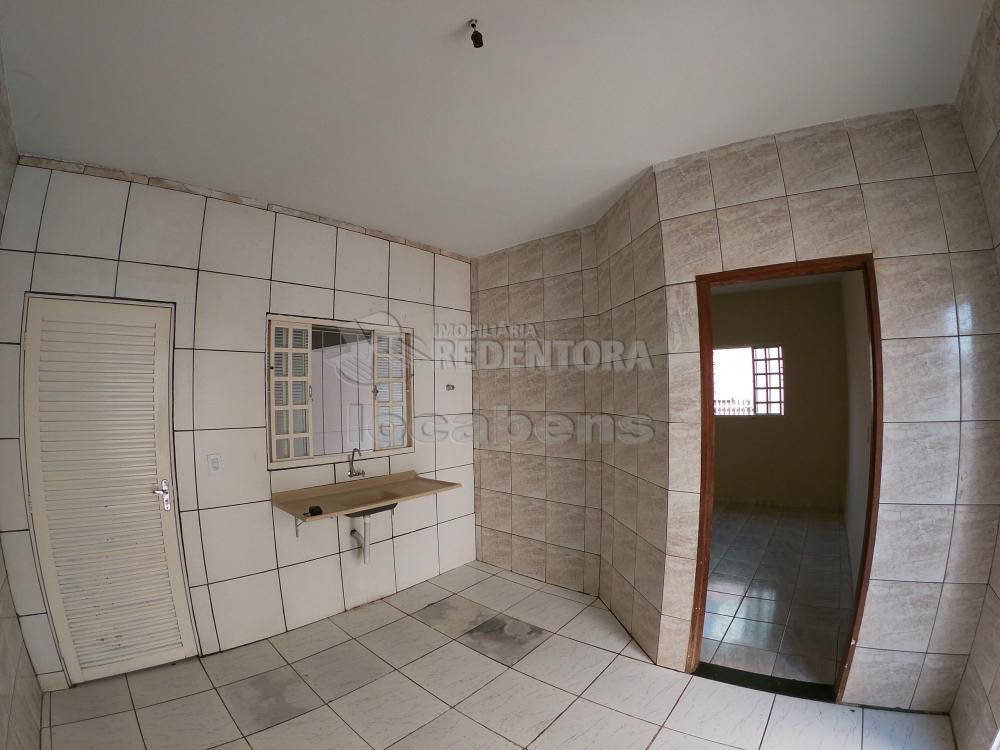 Comprar Casa / Padrão em Guapiaçu - Foto 6