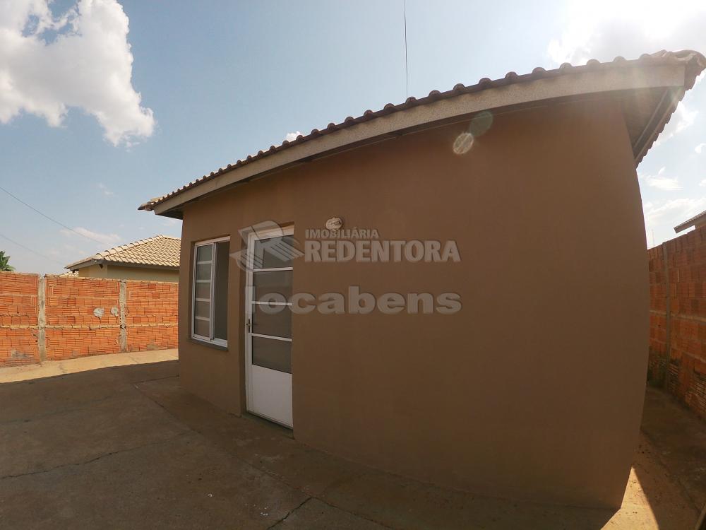 Alugar Casa / Padrão em São José do Rio Preto apenas R$ 650,00 - Foto 1