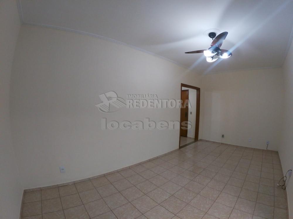 Alugar Casa / Padrão em São José do Rio Preto R$ 2.500,00 - Foto 8