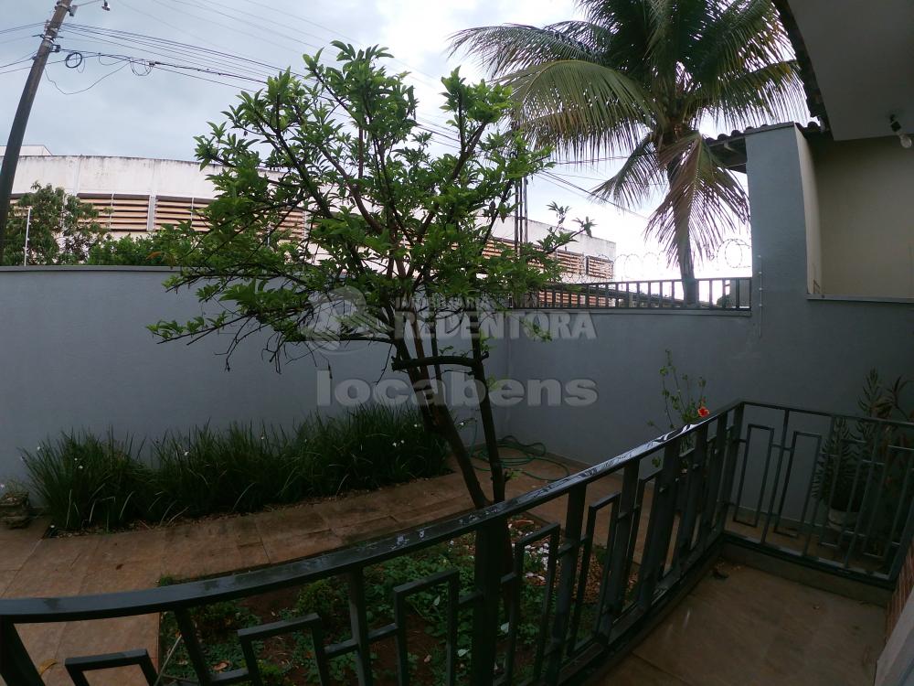 Alugar Casa / Padrão em São José do Rio Preto R$ 2.500,00 - Foto 10