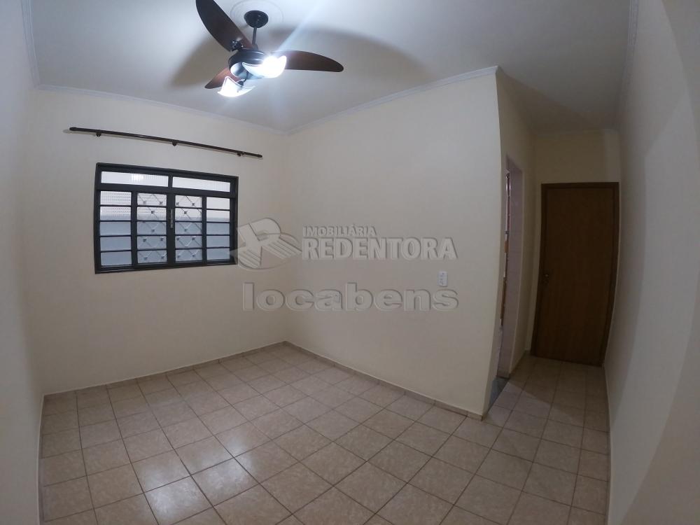 Alugar Casa / Padrão em São José do Rio Preto R$ 2.500,00 - Foto 11