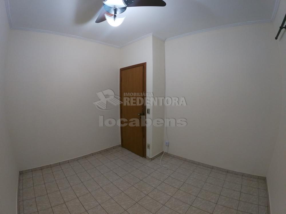 Alugar Casa / Padrão em São José do Rio Preto R$ 2.500,00 - Foto 20