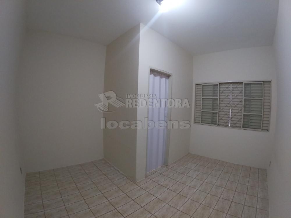 Alugar Casa / Padrão em São José do Rio Preto R$ 2.500,00 - Foto 36