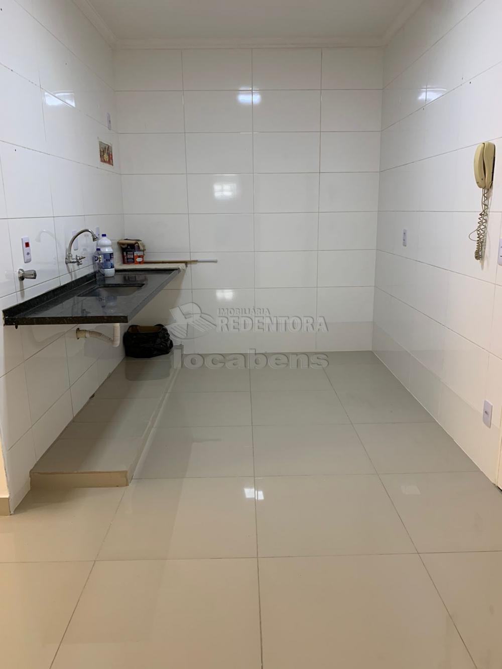 Comprar Apartamento / Padrão em São José do Rio Preto R$ 385.000,00 - Foto 16